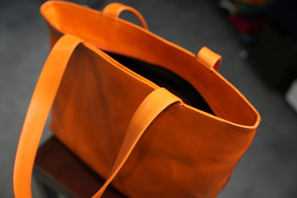 「2027年春販売予定の “トートバッグ” 」