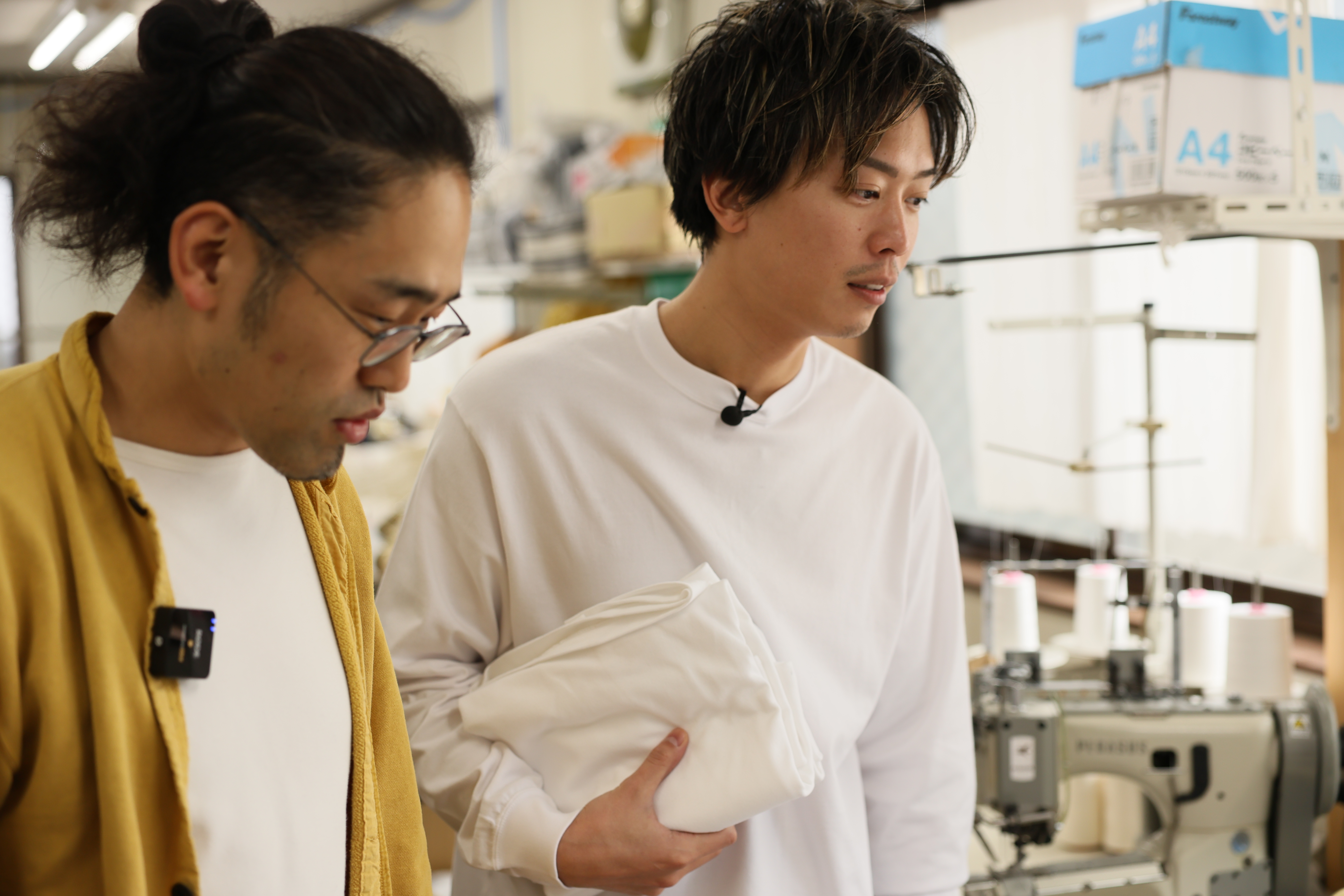 縫製前の丁寧な生地確認